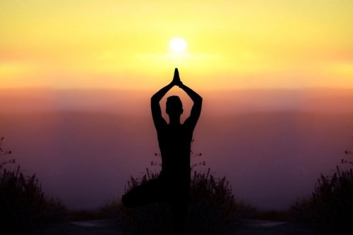 Pozdrav slunci (video)